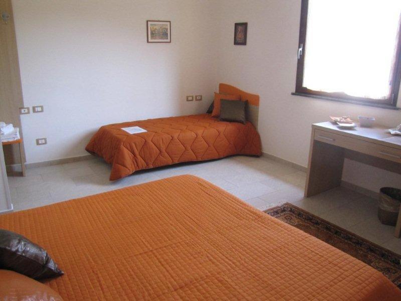 Arianna Hill House Bed and Breakfast La Spezia Habitación foto